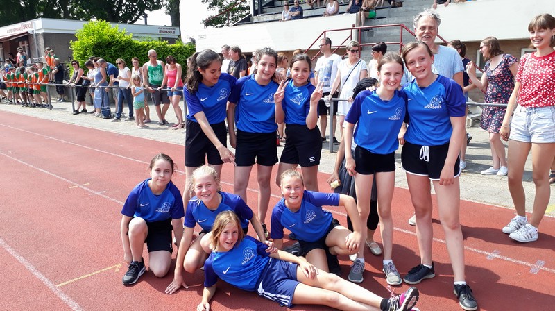 n_Winnaars serie pendelestafette 2.jpg